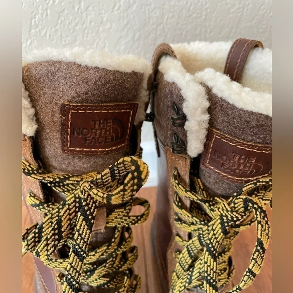 The North Face Brown & Gray Insulated Winter Rain Boots size 7